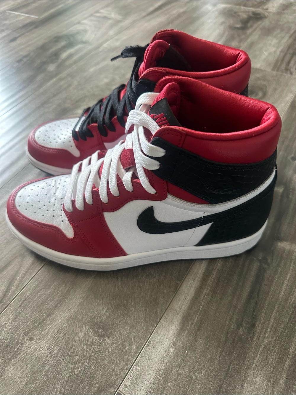 Jordan 1 Retro Satin Snake in Red, White & Black